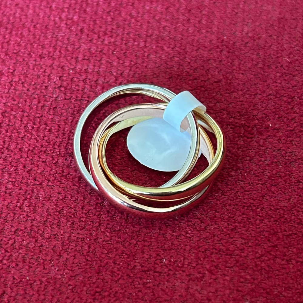 Trinity ring NWT unisex